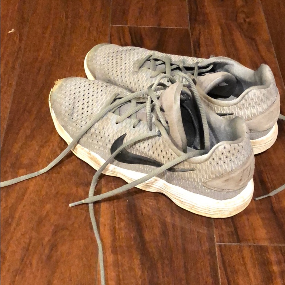 Nike shoes